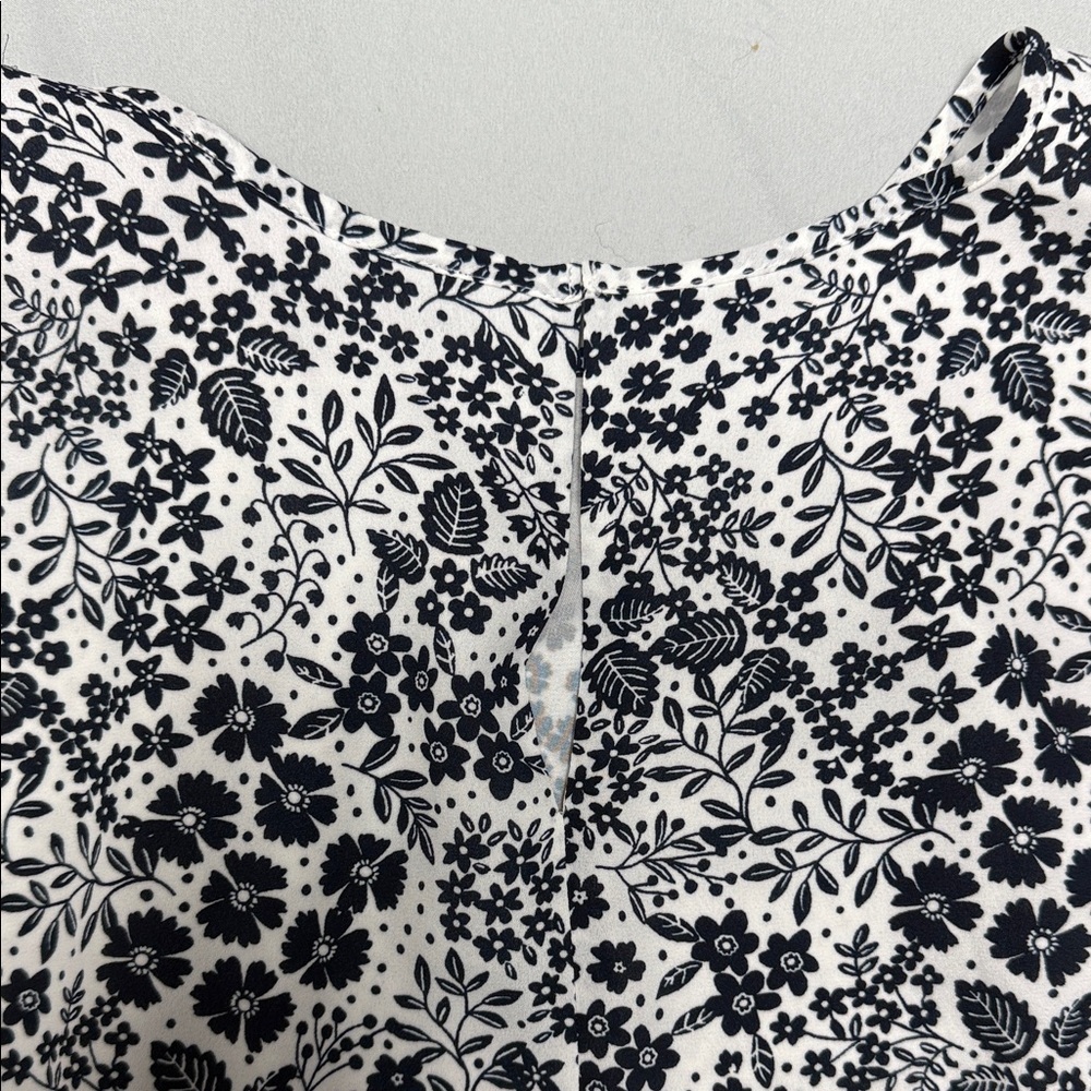 Tommy Hilfiger Monochrome Floral Blouse - Picture 3 of 4